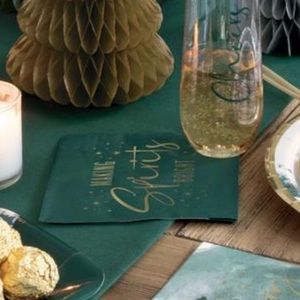 UNIQUE | MODERN CHRISTMAS “MAKING SPIRITS BRIGHT”